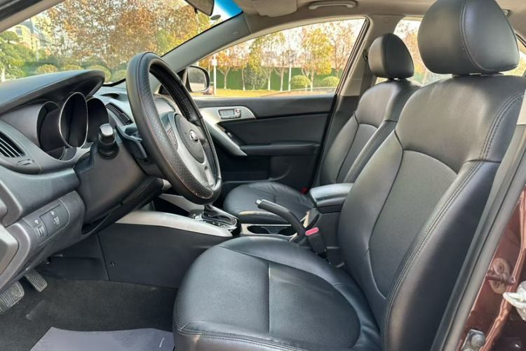 Used Kia Forte 2014 1.6L AT Premium Model