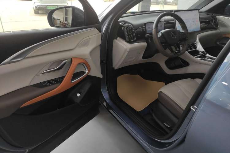 Used BYD Song Pro New Energy 2023 Champion Edition DM-i 110KM Excellence Model
