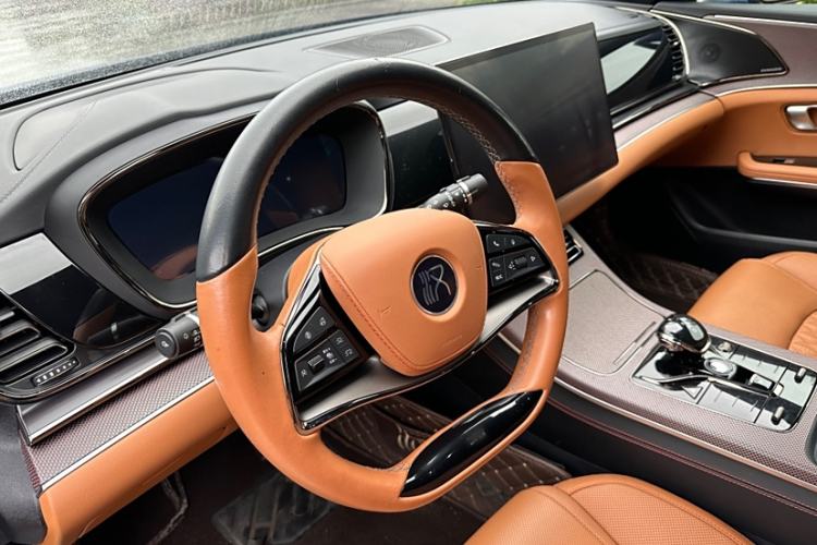 Used BYD Han 2020 EV Four-Wheel Drive High-Performance Flagship Model
