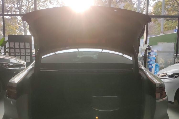 Used BYD Han 2025 EV with 701 km of Laser Radar-Enabled Intelligent Driving