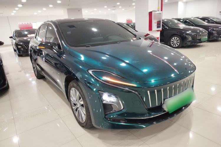 Used Hongqi E-QM5 2024 610 km PLUS
