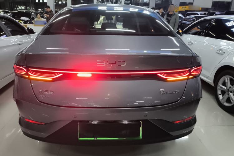 Used BYD Qin PLUS 2025 DM-i Smart Drive 55KM Leading Model
