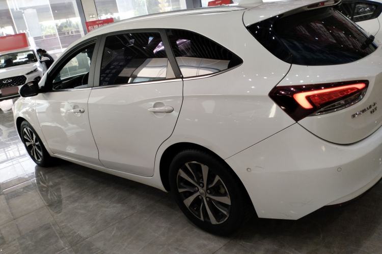 Used Buick Excelle GX 2018 18T Automatic Elite Model
