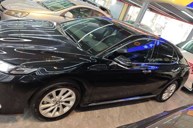 Used Toyota Camry 2023 2.0G Luxury Edition
