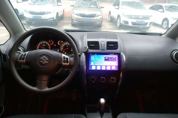 Used Suzuki SX4 2016 1.6L Automatic Classic Edition
