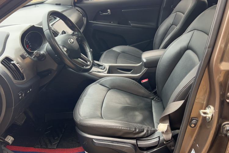 Used Kia Sportage R 2015 2.0L Automatic Two-Wheel Drive DLX Model
