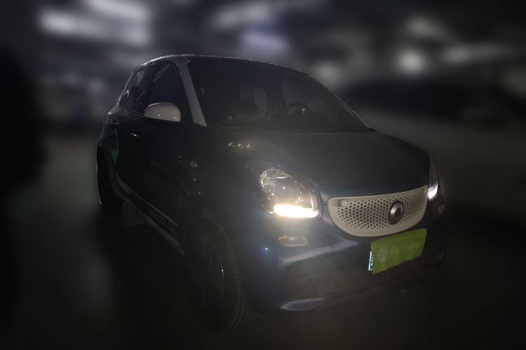 Used smart forfour 2018 1.0L 52kW Passion Edition

