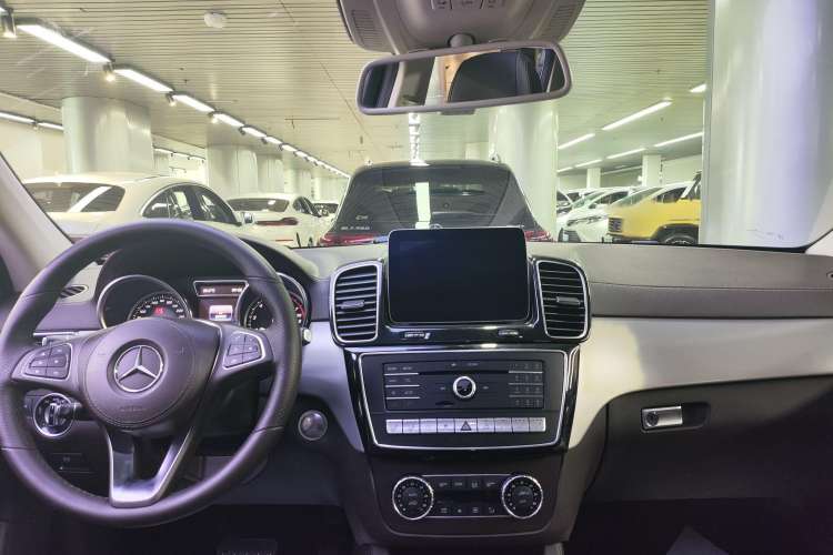 Used Mercedes-Benz GLS 2018 Facelift GLS 320 4MATIC
