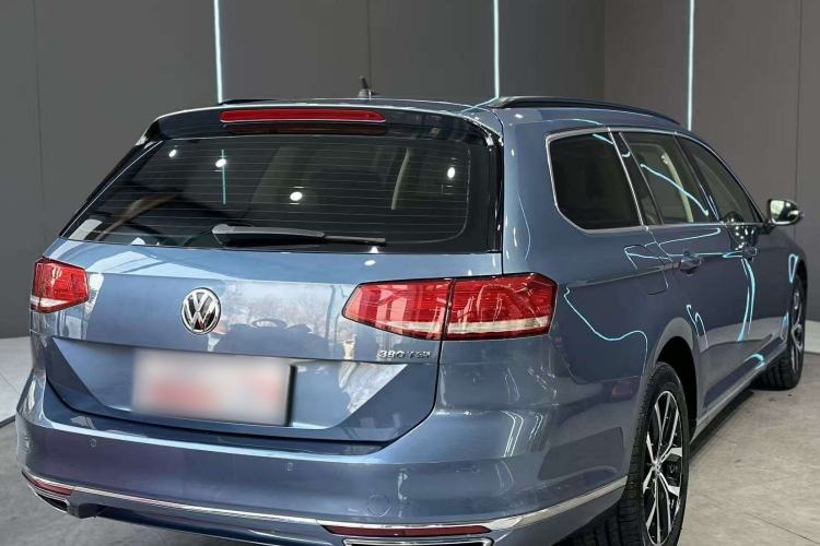 Used Volkswagen Variant 2018 380TSI Two-Wheel Drive Comfort Edition
