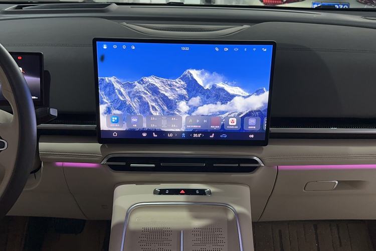 Used VOYAH Dream 2025 PHEV Four-Wheel-Drive Flagship Version – Qiankun Edition
