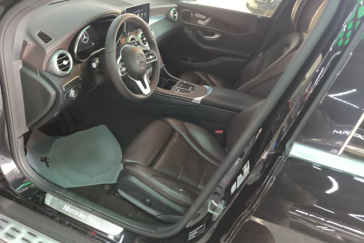 Used Mercedes-Benz GLC 2020 GLC 300 L 4MATIC Dynamic Edition
