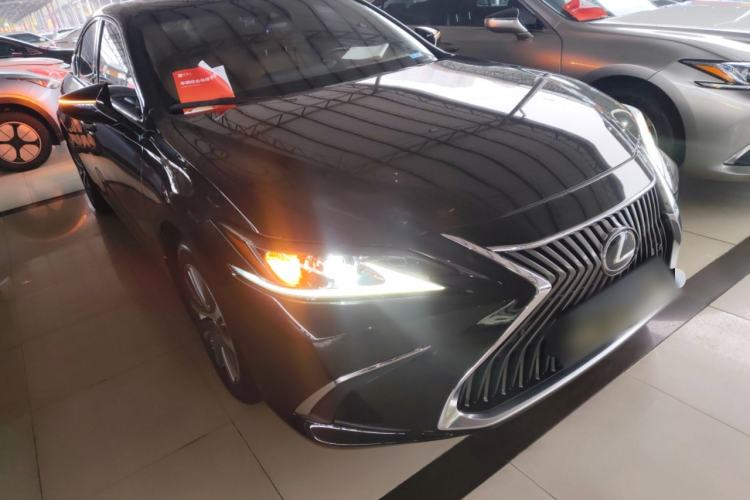 Used Lexus ES 2020 200 Excellence Edition