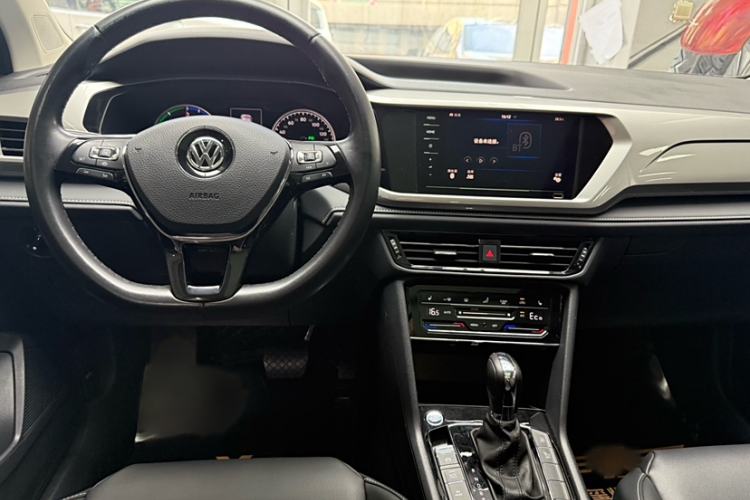 Used Volkswagen Tharu New Energy 2021 Panoramic Deluxe Edition
