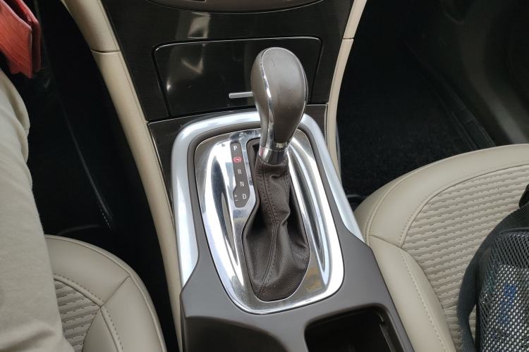 Used Buick Regal 2015 2.0L Leading Fashion Edition
