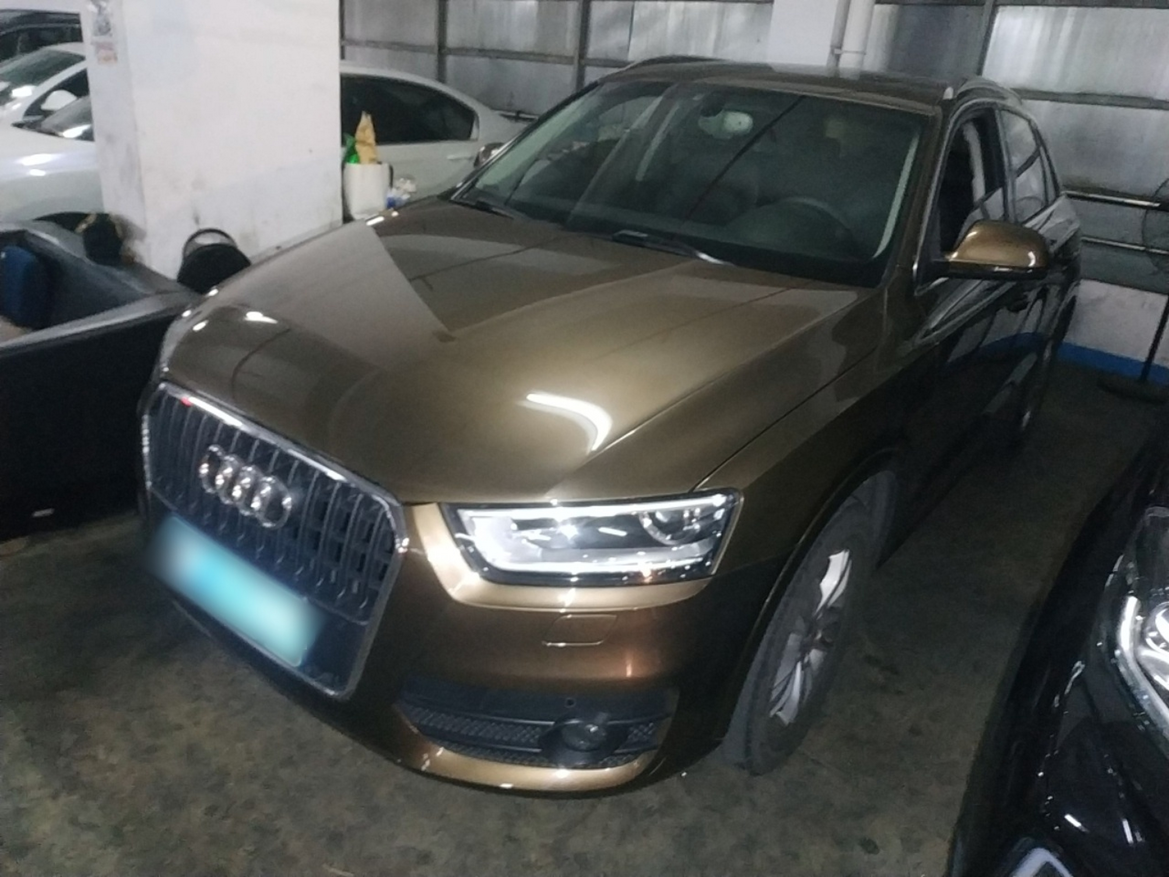 Под передней частью автомобиля