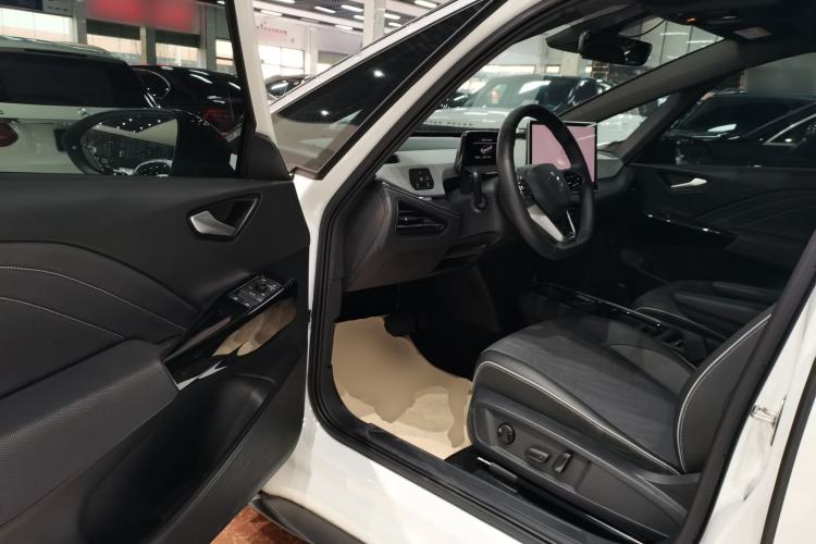 Used Volkswagen ID.3 2025 Smart Edition Outstanding Model
