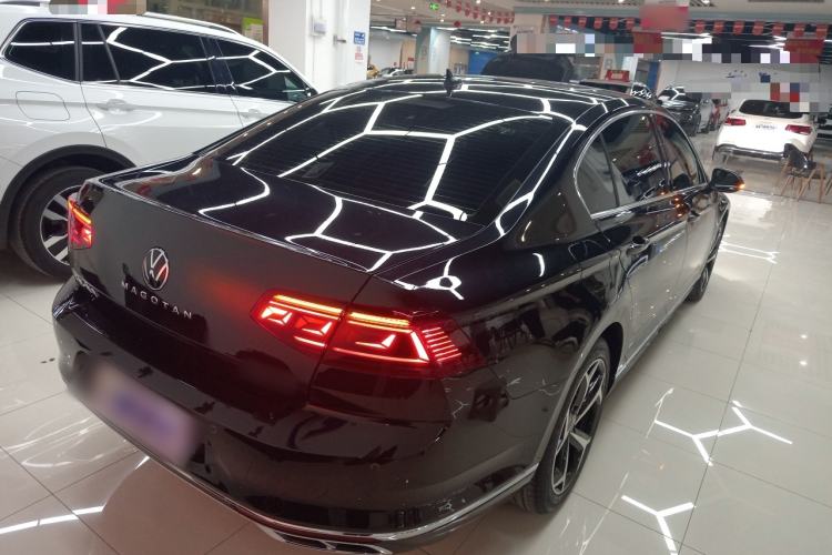 Used Volkswagen Magotan 2023 2 Million Units Limited Edition 330TSI DSG Leading Version
