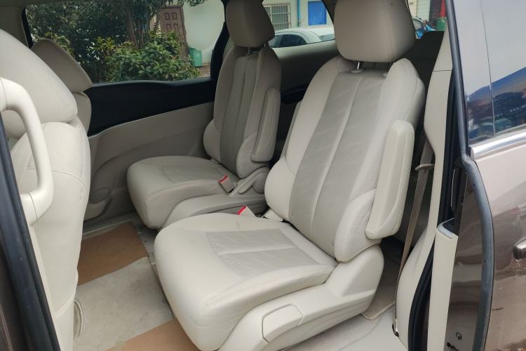 Used Buick GL8 2023 Land Executive Class Comfort Model
