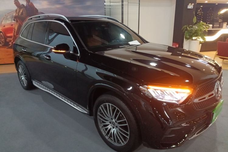 Used Mercedes-Benz GLC 2024 Refreshed GLC 300 L 4MATIC Dynamic Version 5 Seats
