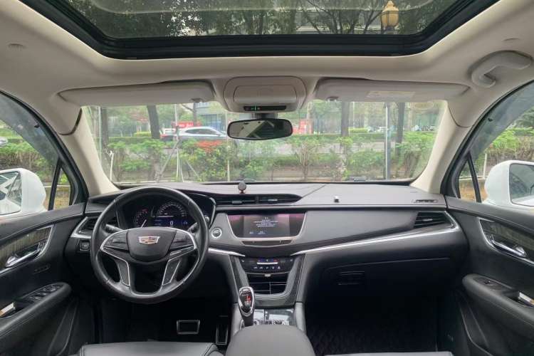 Used Cadillac XT5 2016 25T Luxury Model
