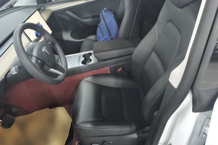 Used Tesla Model Y 2022 Rear-Wheel-Drive Version
