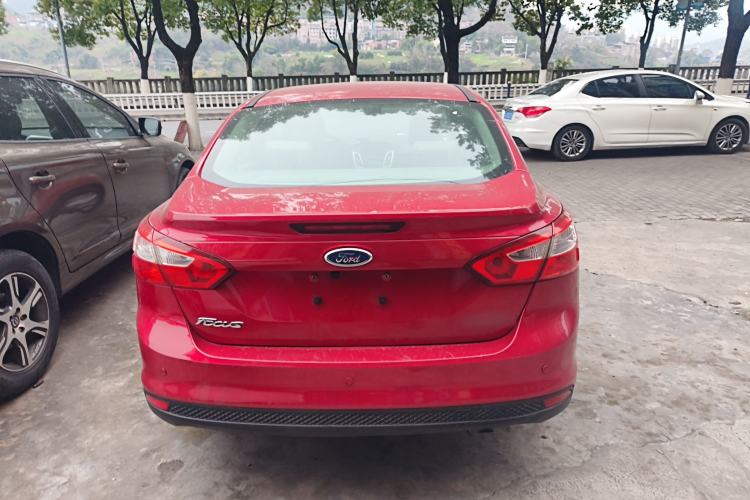 Used Ford Focus 2012 Sedan 1.6L Automatic Comfort Model
