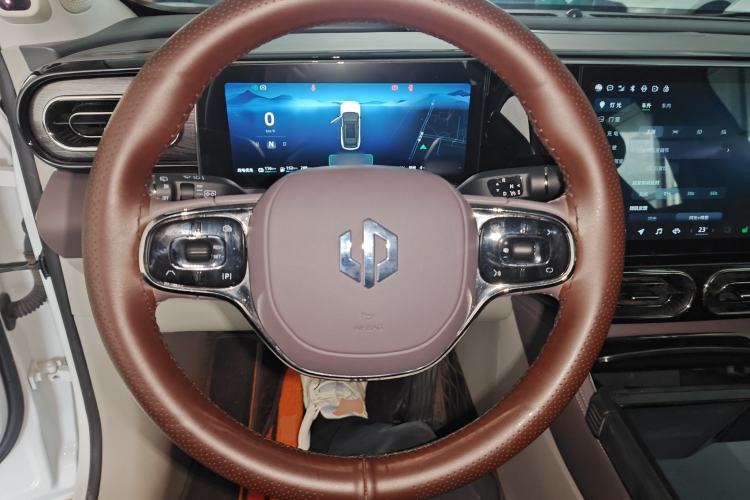 Used Leapmotor C11 2023 Range-Extended 300 Smart Enjoyment Edition
