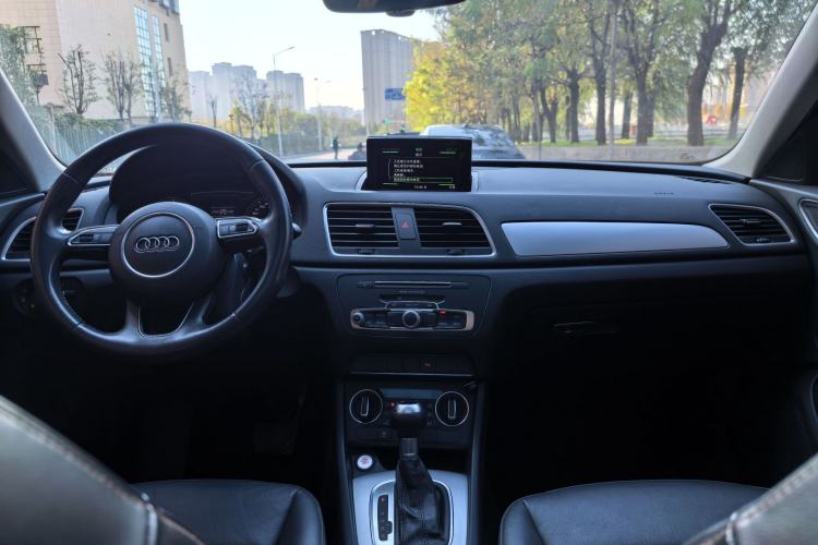 Used Audi Q3 2017 30 TFSI Fashion Model
