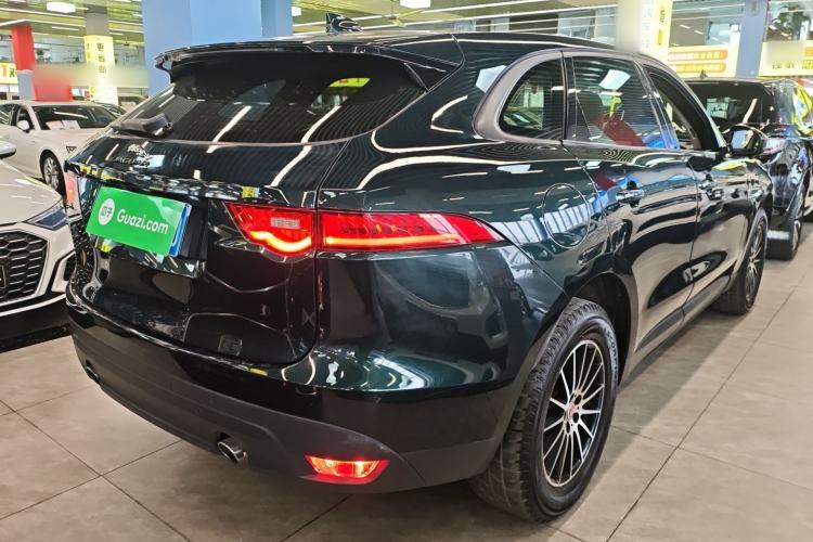 Used Jaguar F-PACE 2016 2.0T Two-Wheel Drive Urban Luxury Edition
