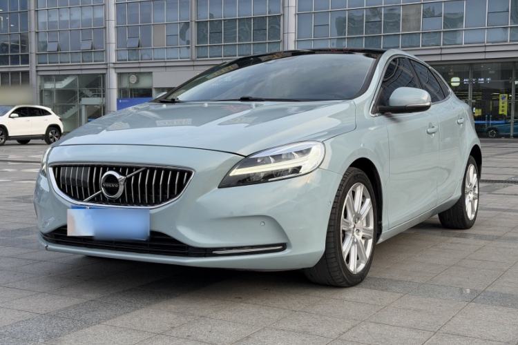 Used Volvo V40 2018 T3 Zhiya Edition
