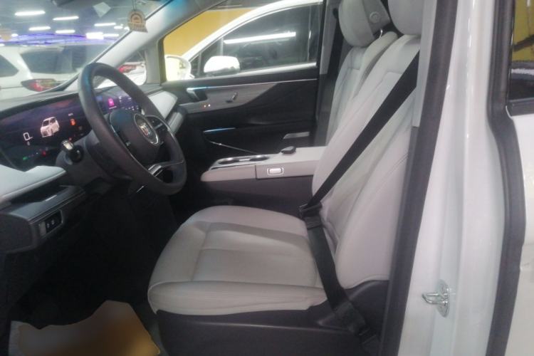 Used Buick GL8 2025 Lu Zun Deluxe Edition