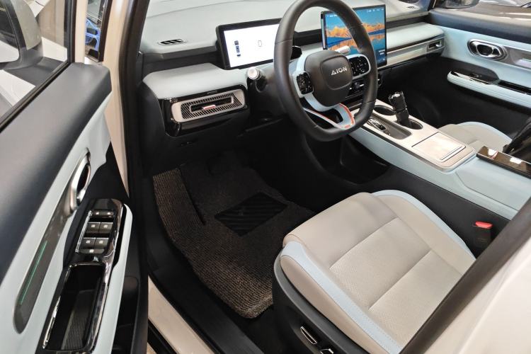 Used AION Y 2023 Plus 510 Tech Edition