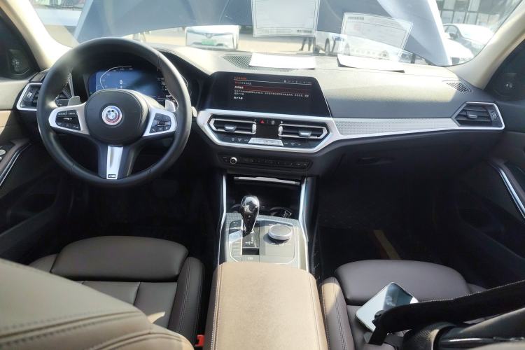 Used BMW 3 Series 2021 Second Facelift 325i M Sport Night Edition Package
