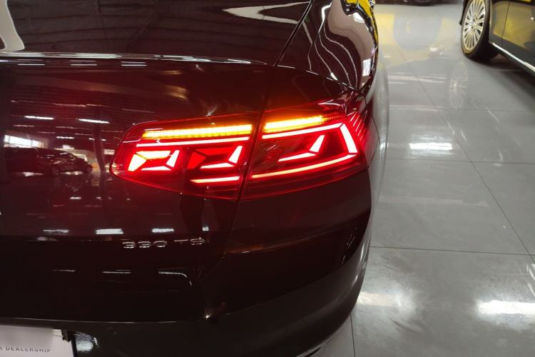 Used Volkswagen Magotan 2023 2 Million Units Limited Edition 330TSI DSG Leading Version