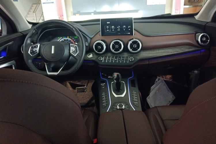 Used Wey VV7 2019 Upgraded Model 2.0T Flagship Version China VI