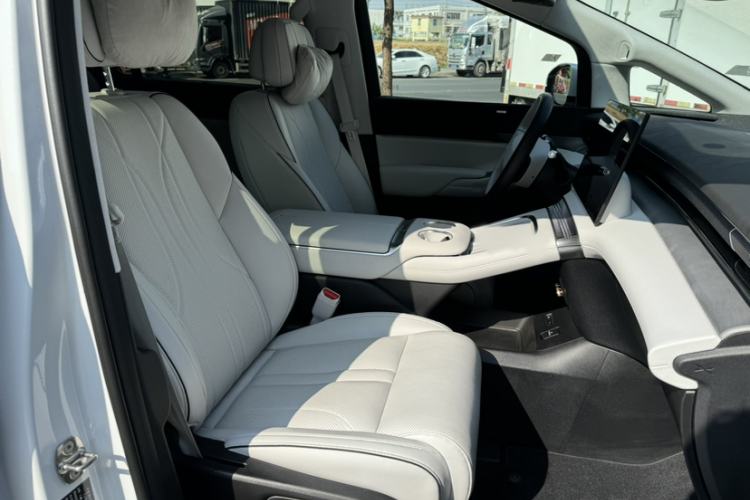 Used XPeng X9 2024 702 Ultra-Long Range Max