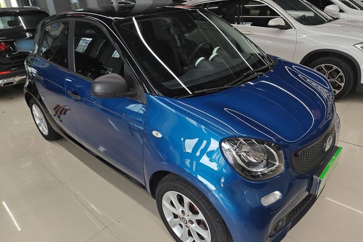 Used  forfour 2016 1.0L 52 kW Dynamic Edition
