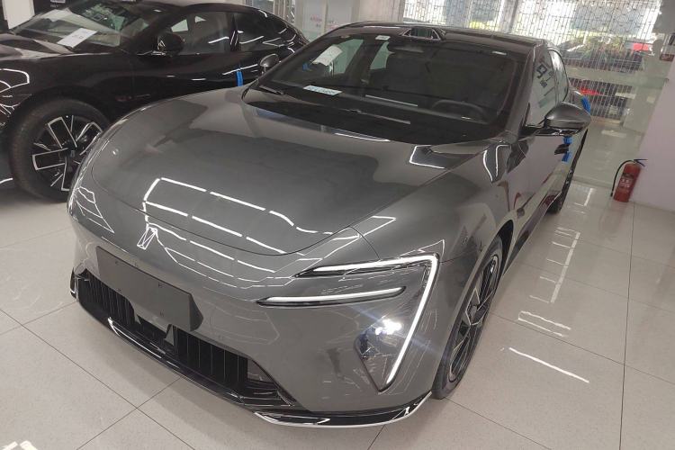 Used  06 2025 Max All-Electric Version
