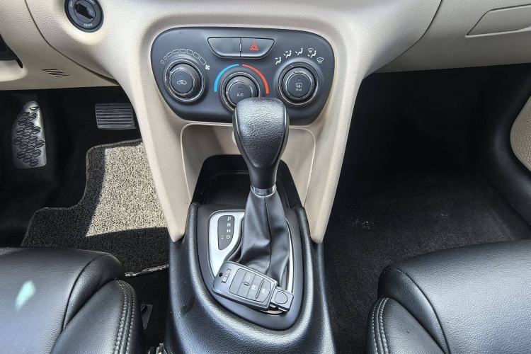 Used Fiat Viaggio 2012 1.4T Automatic Enjoyment Edition
