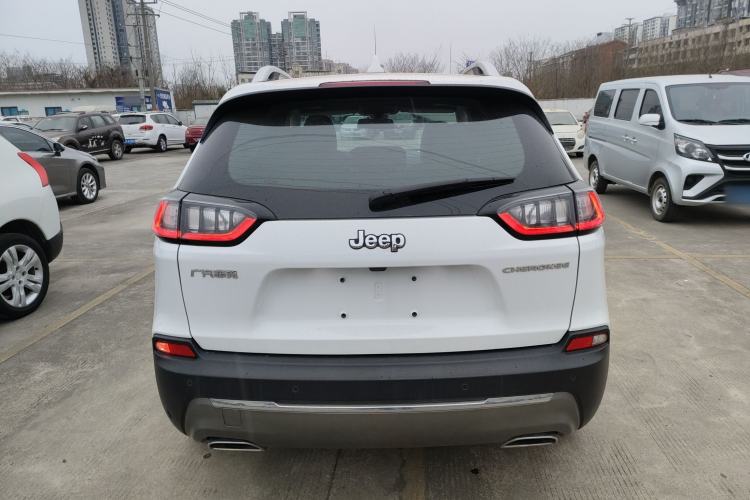 Used  Cherokee 2020 2.0T Two-Wheel Drive Leading Edition