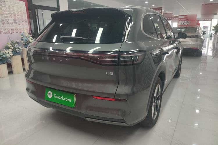 Used  E5 2024 530 km Exploration+ Version
