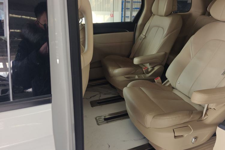 Used Buick GL8 2023 ES Lu Zun Deluxe Model
