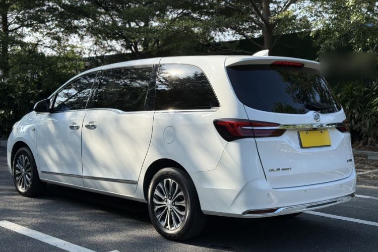 Used Buick GL8 2021 Land Cruiser Executive Class 652T Luxury Model
