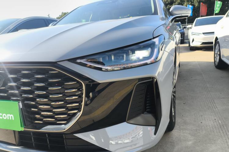 Used Chery Fengyun A8L 2025 1.5 TGDI 145 km Luxury Version
