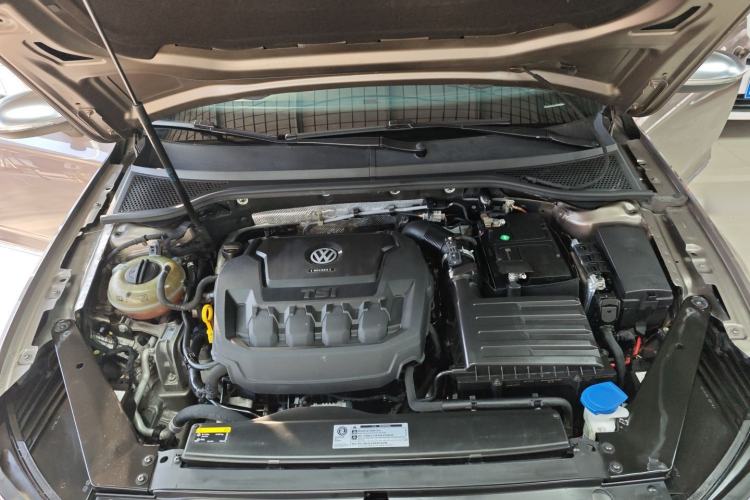 Used Volkswagen Magotan 2019 330TSI DSG Leading Edition China V Standard
