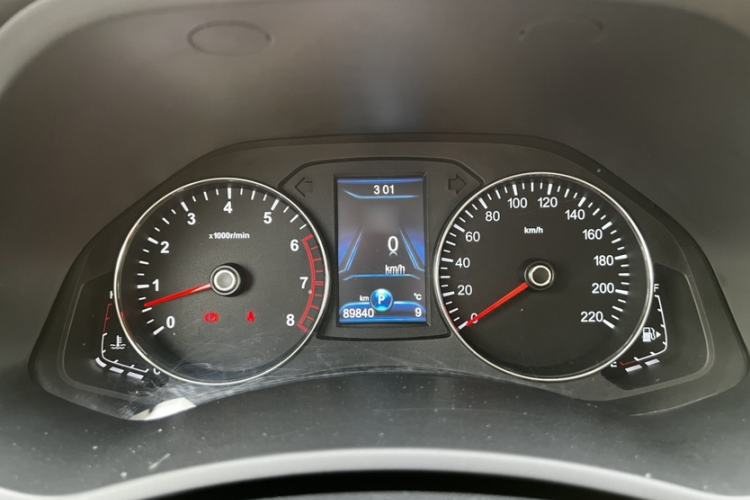 Used FAW Senya R7 2016 1.6L Automatic Smart Version
