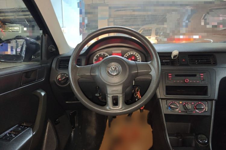 Used Volkswagen Santana 2015 1.4L Manual Fashion Edition
