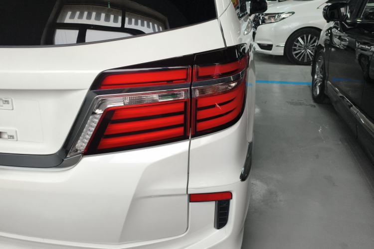 Used Honda Elysion 2016 2.4L Supreme Edition
