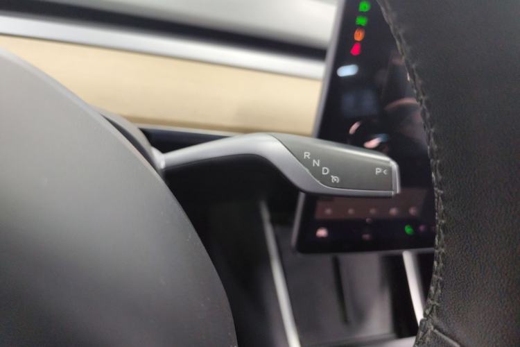 Used Tesla Model 3 2019 Long-Range All-Wheel-Drive Version
