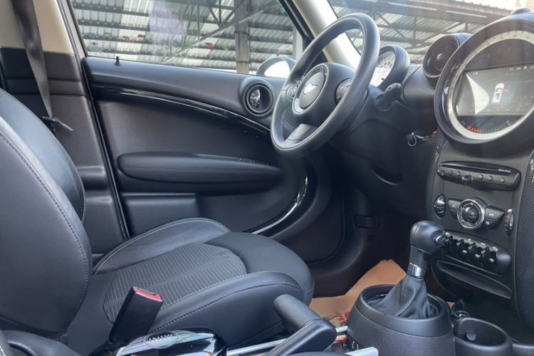 Used  Countryman 2014 1.6L COOPER Fun
